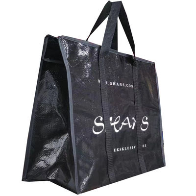 Vibrante borsa da viaggio con tasche