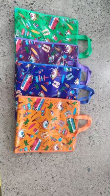 Tasse da shopping personalizzate di varie dimensioni, realizzate con materiali ecologici